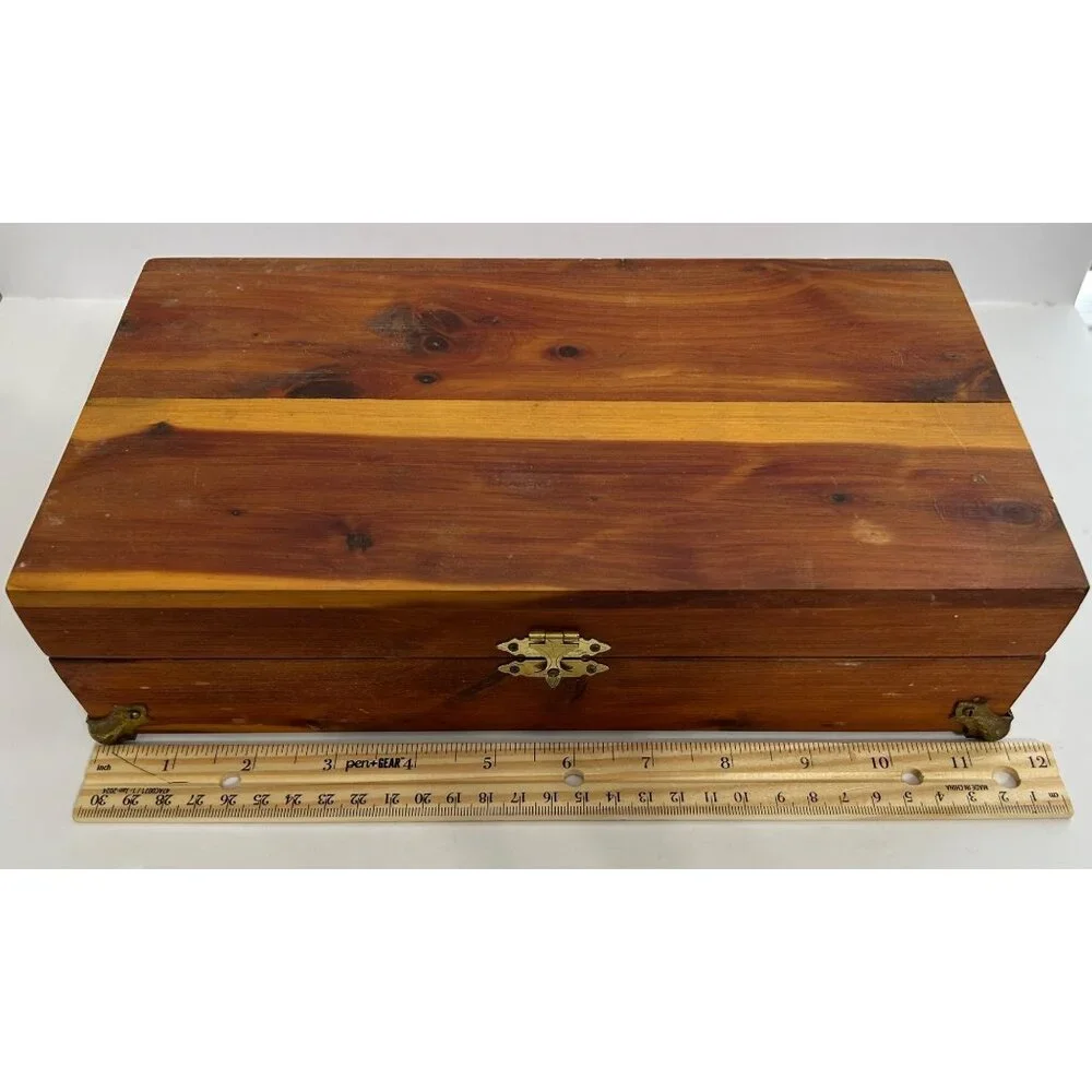 Vintage Wooden Cedar Jewelry Trinket Storage Box Metal Hinges & Feet 11.25"x3" - Picture 8 of 9